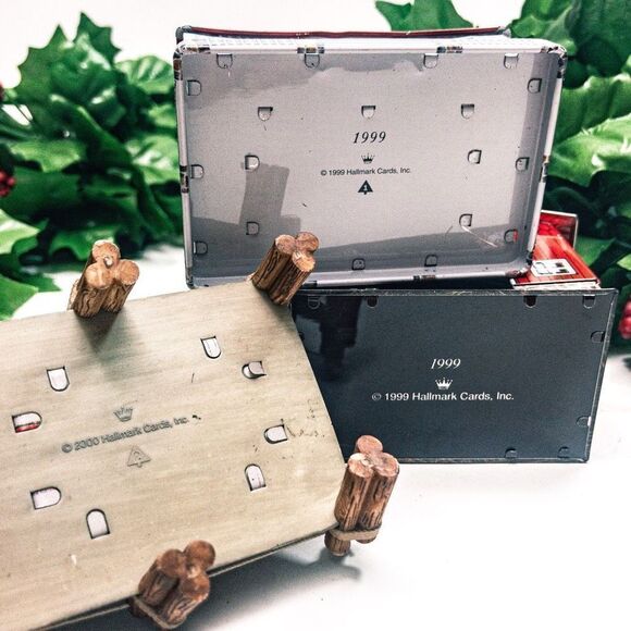 Hallmark Keepsake Yuletide Central & Town & Country Tin Litho Train Set Decor - Picture 9 of 14